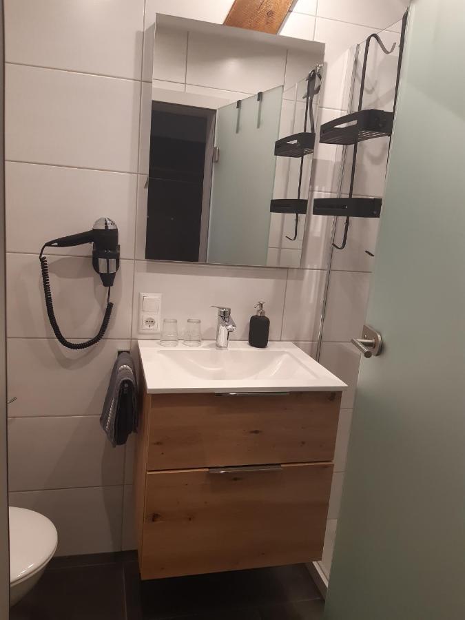 Apartament Weingut Engelhardt Rottingen Zewnętrze zdjęcie