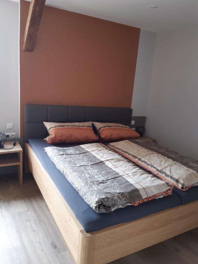 Apartament Weingut Engelhardt Rottingen Zewnętrze zdjęcie